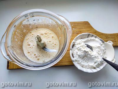 Заливной творожный пирог с бананами