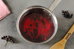 Компот из черноплодной рябины с апельсином