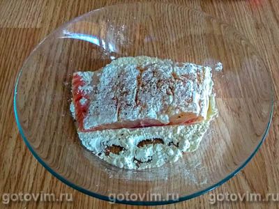 Жареная пикша в сырной панировке с овощами