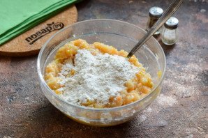 Куриные биточки с цукини и овощами Куриные биточки с цукини и овощами