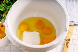 Бисквит с ежевикой