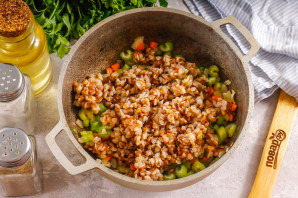 Гречка с сельдереем Гречка с сельдереем