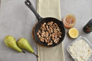 Салат с грушей Салат с грушей