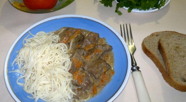 Куриная печень с овощами в сливках, пошаговый рецепт с фото