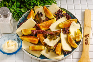 Салат с инжиром и моцареллой Салат с инжиром и моцареллой