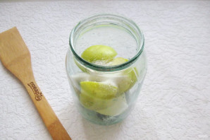 Компот из яблок и слив на зиму