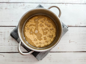 Пшенная каша с малиной