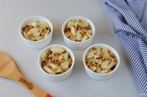 Яблочный десерт