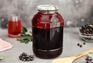 Компот из черноплодной рябины с лимонной кислотой на зиму