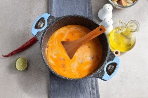 Суп из коктейля морепродуктов