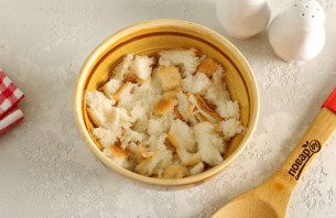 Фрикадельки в соусе "Бешамель"