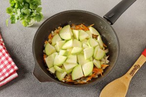 Суп "Юшка" с кабачками