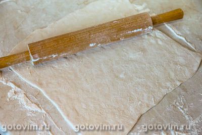 Пицца из готового теста с курицей и кабачками