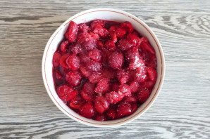 Клафути с вишней в мультиварке