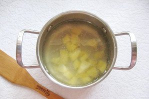 Куриный суп с сельдереем и рисом Куриный суп с сельдереем и рисом