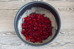 Клафути с вишней в мультиварке