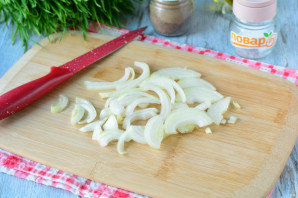 Рыба запеченная с чесноком в духовке