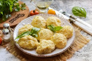 Куриные биточки с цукини и овощами Куриные биточки с цукини и овощами