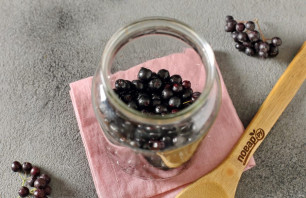 Компот из черноплодной рябины с апельсином