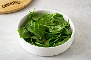 Салат с грибами шампиньонами жареными