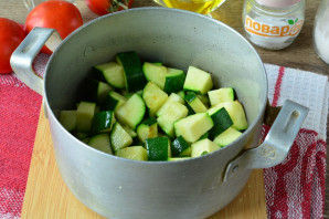 Цукини с помидорами и перцем на зиму