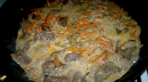 Куриная печень с овощами в сливках, пошаговый рецепт с фото