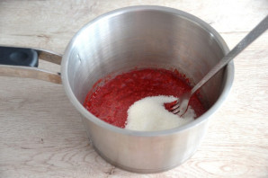 Торт "Птичье молоко" с малиной