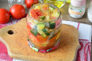 Цукини с помидорами и перцем на зиму