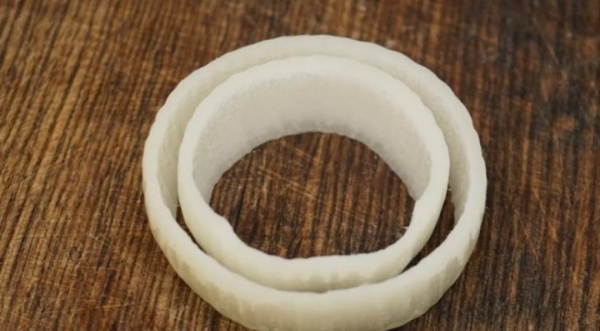 Луковые кольца с сыром во фритюре, пошаговый рецепт с фото