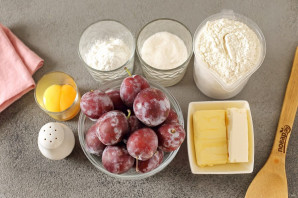 Кростата со сливами