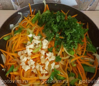 Закуска из жареных баклажанов с морковью и сладким перцем в кисло-сладком маринаде