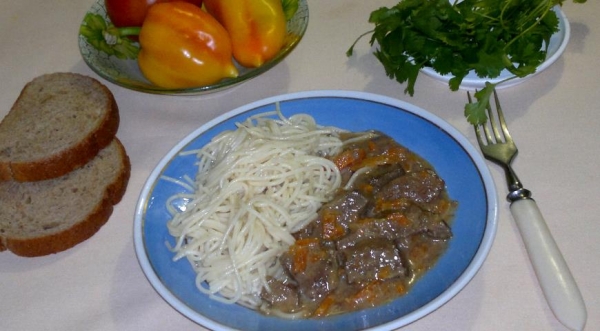 Куриная печень с овощами в сливках, пошаговый рецепт с фото