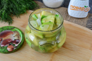 Кабачки с грибной приправой на зиму