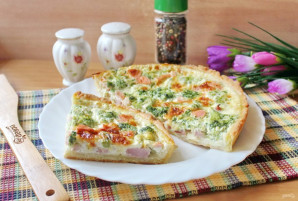 Киш с брокколи и шпинатом