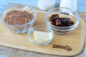 Гречка с финиками