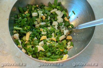 Завитки с зеленым луком и яйцом