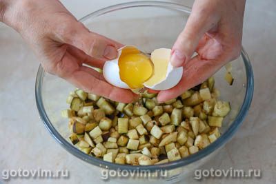 Свинина с баклажанами и сыром в духовке