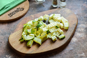 Суп с булгуром и кабачком