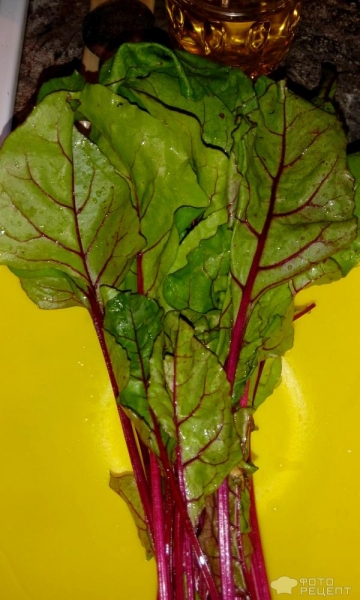 Рецепт: Борщ из молодой свеклы с вершками - Люблю этот борщ с детства