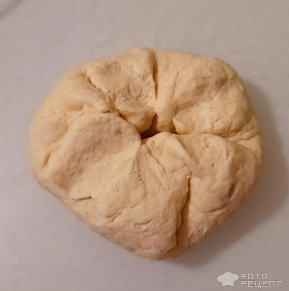 Рецепт: Хачапури по-имеретински - Лепёшки с сыром внутри и сыром снаружи. Хрустящие, ароматные - для любителей сыра!