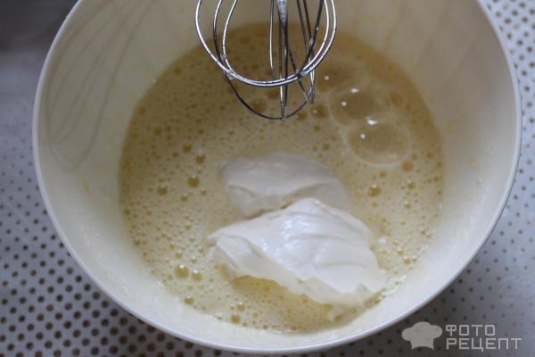 Рецепт: Пирог со сливами - С кокосовой мукой и маком