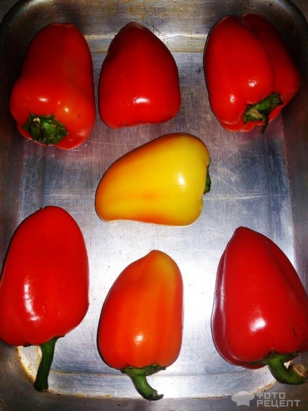 Рецепт: Салат из запеченных перцев - С сыром и рукколой:пикантно и очень вкусно