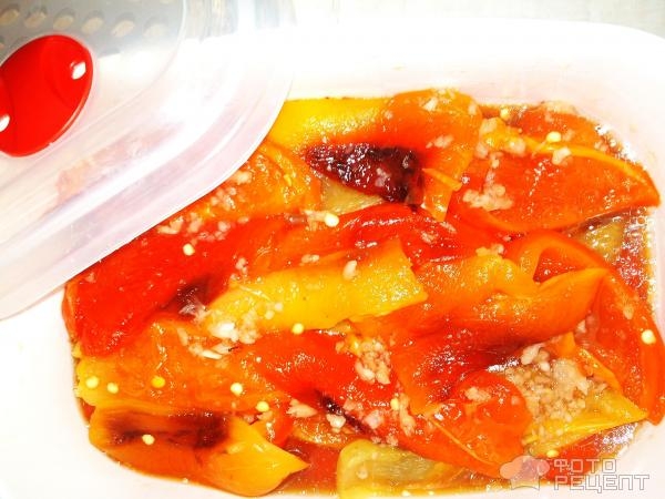 Рецепт: Салат из запеченных перцев - С сыром и рукколой:пикантно и очень вкусно