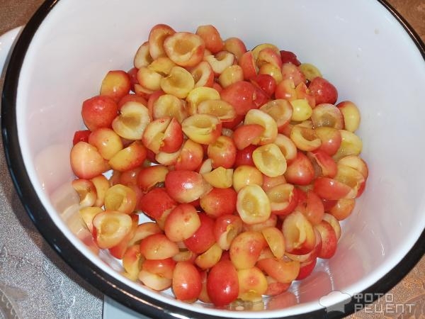 Рецепт: Варенье из черешни - ароматное варенье из неароматной ягоды? Да, умеем, практикуем!