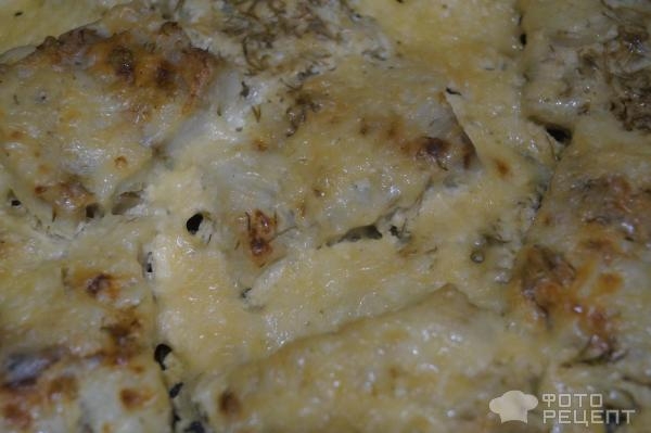 Рецепт: Запеченное филе минтая - в сметане с укропом