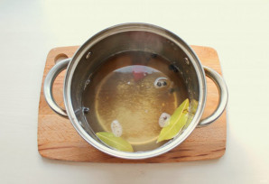 Буженина с яблоками