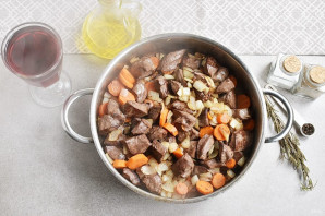 Мясо в вине