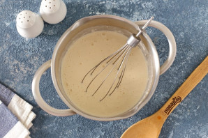 Пирог с маринованными грибами и картофелем Пирог с маринованными грибами и картофелем