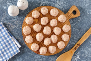 Запеканка из кабачков с рисом и фрикадельками