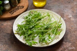 Салат из курицы с рукколой и апельсинами